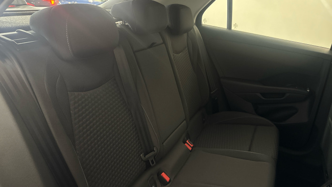 Volkswagen T-Roc 1.5 eTSI Life 5dr DSG Petrol Hatchback - Image 16